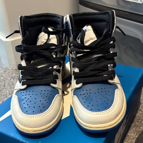 Jordan 1 fragmented x travis Scott High - Picture 1 of 5